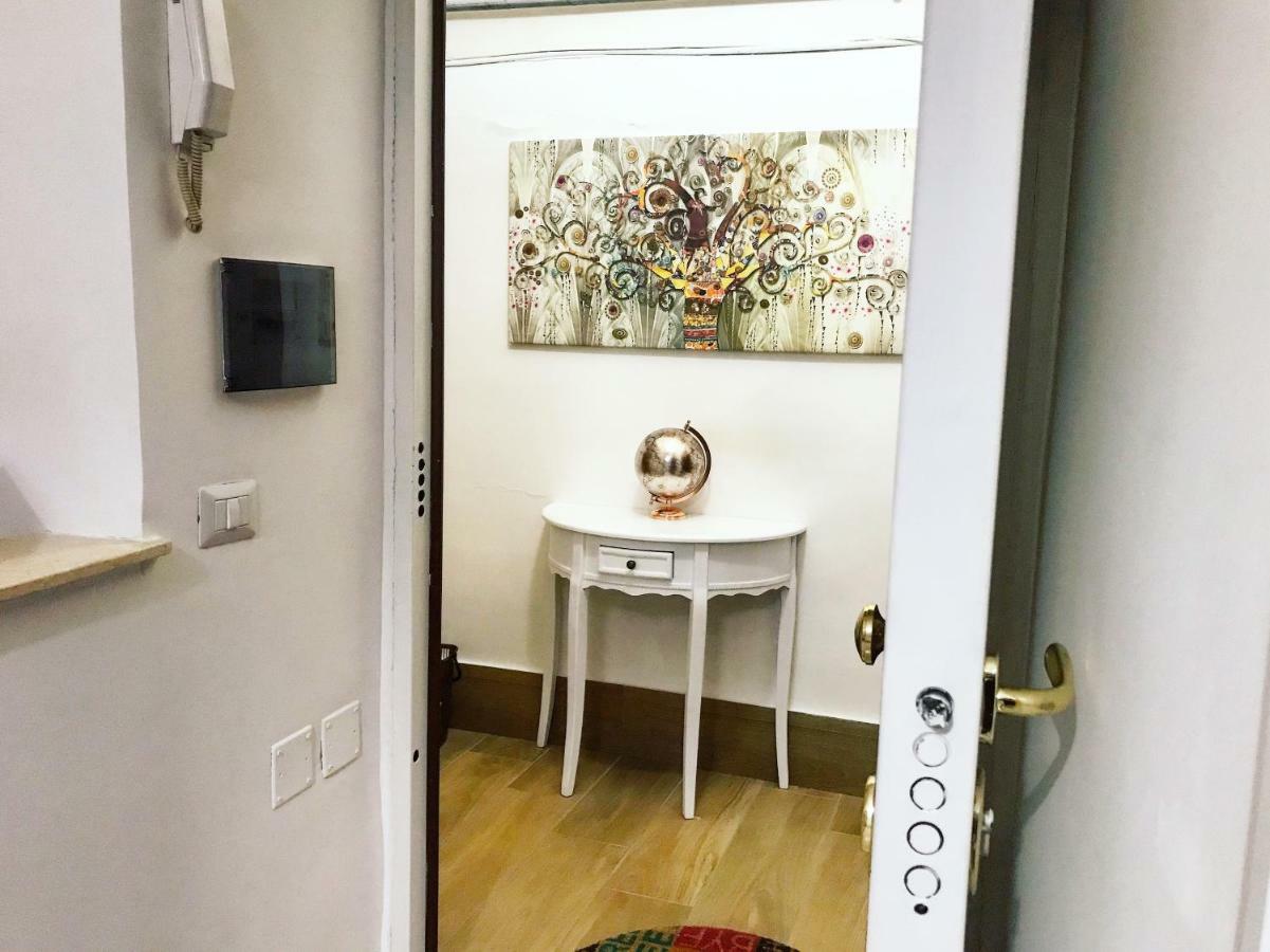 Casa G&G Pignasecca 2 nel cuore di Napoli Esterno foto